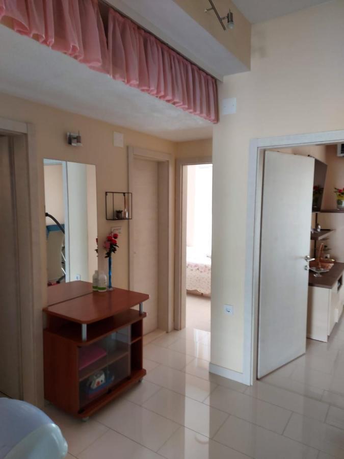 Apartman Gabriel พอดโกรา ภายนอก รูปภาพ