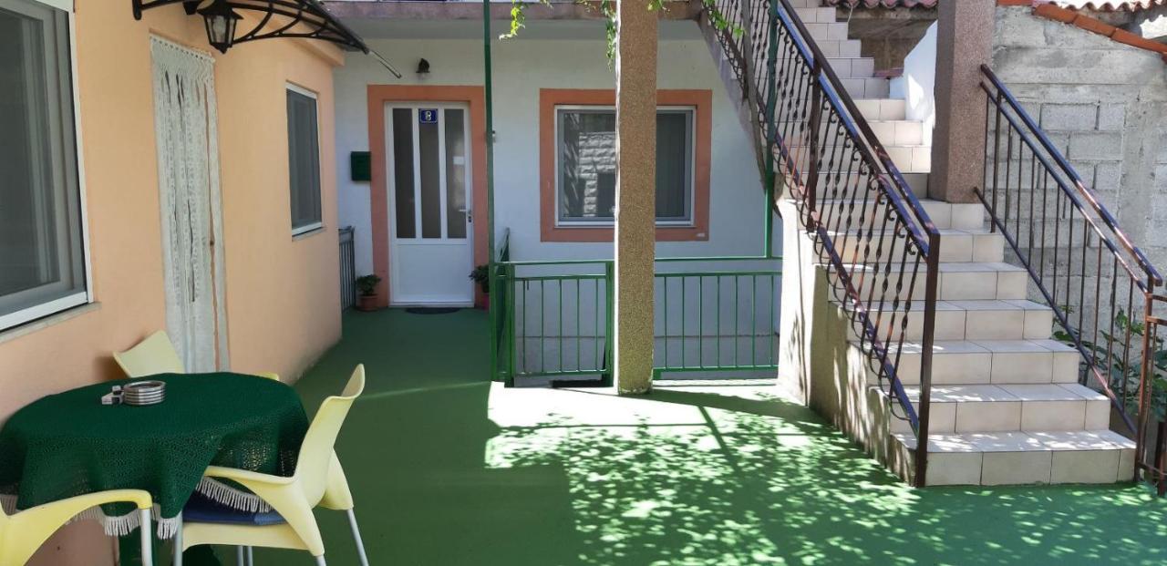 Apartman Gabriel พอดโกรา ภายนอก รูปภาพ