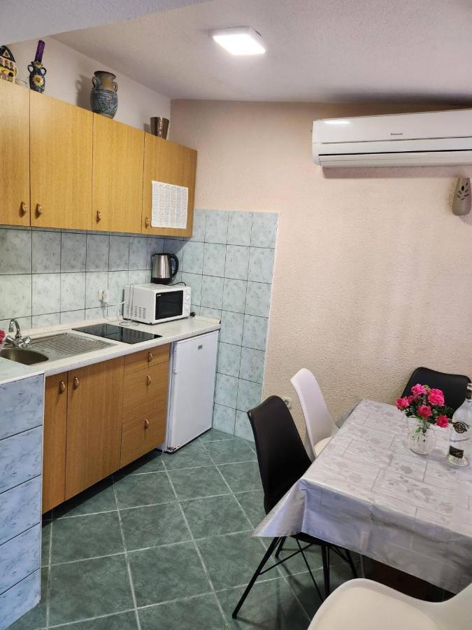Apartman Gabriel พอดโกรา ภายนอก รูปภาพ