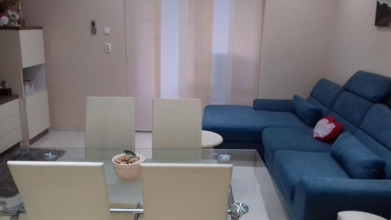 Apartman Gabriel พอดโกรา ภายนอก รูปภาพ