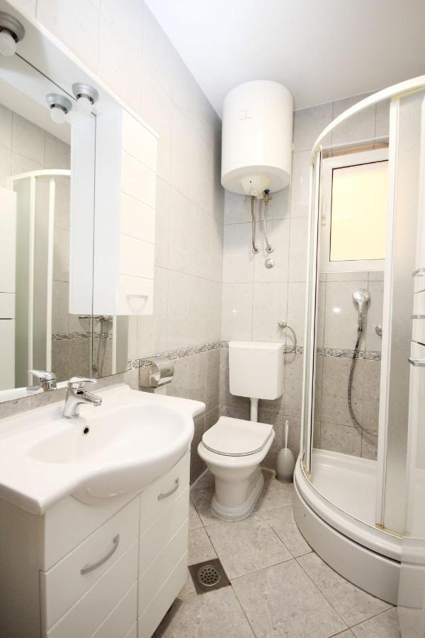 Apartman Gabriel พอดโกรา ภายนอก รูปภาพ